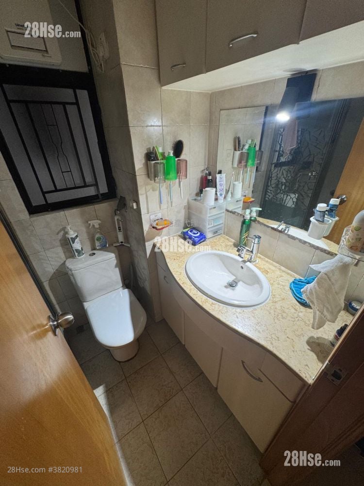 駿發花園 售盤 3 房 606 平方呎