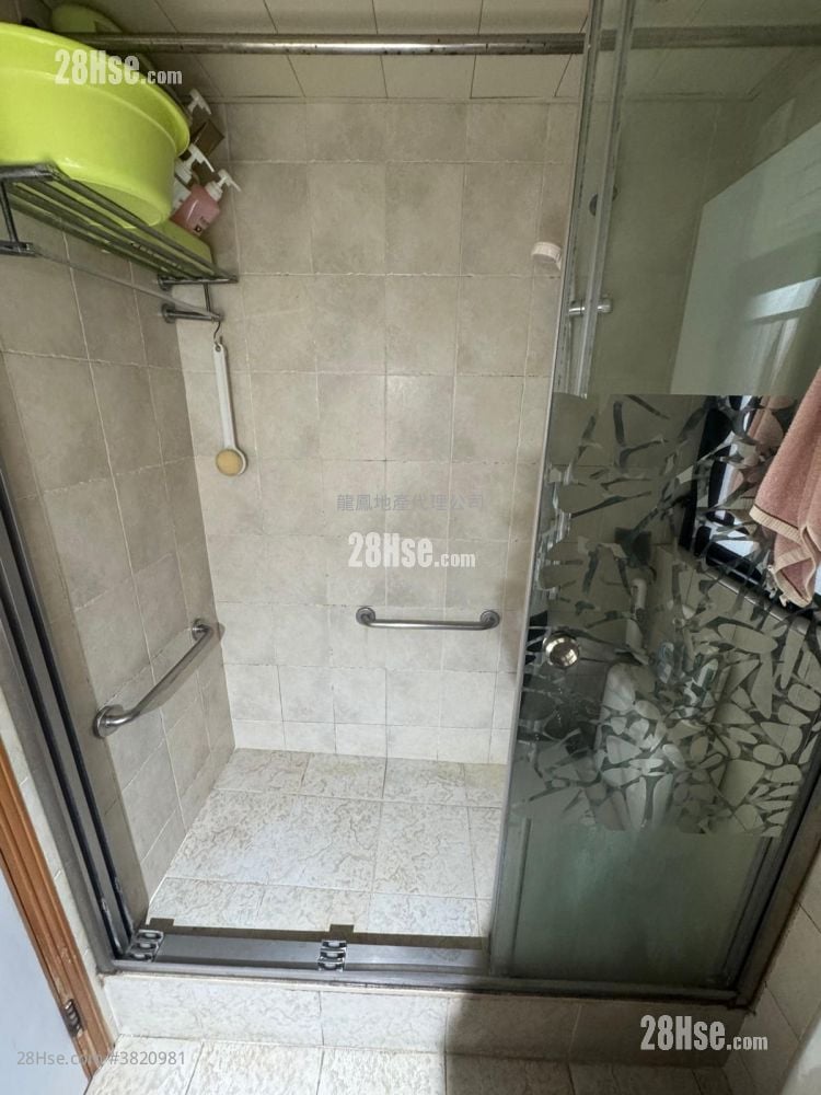 駿發花園 售盤 3 房 606 平方呎