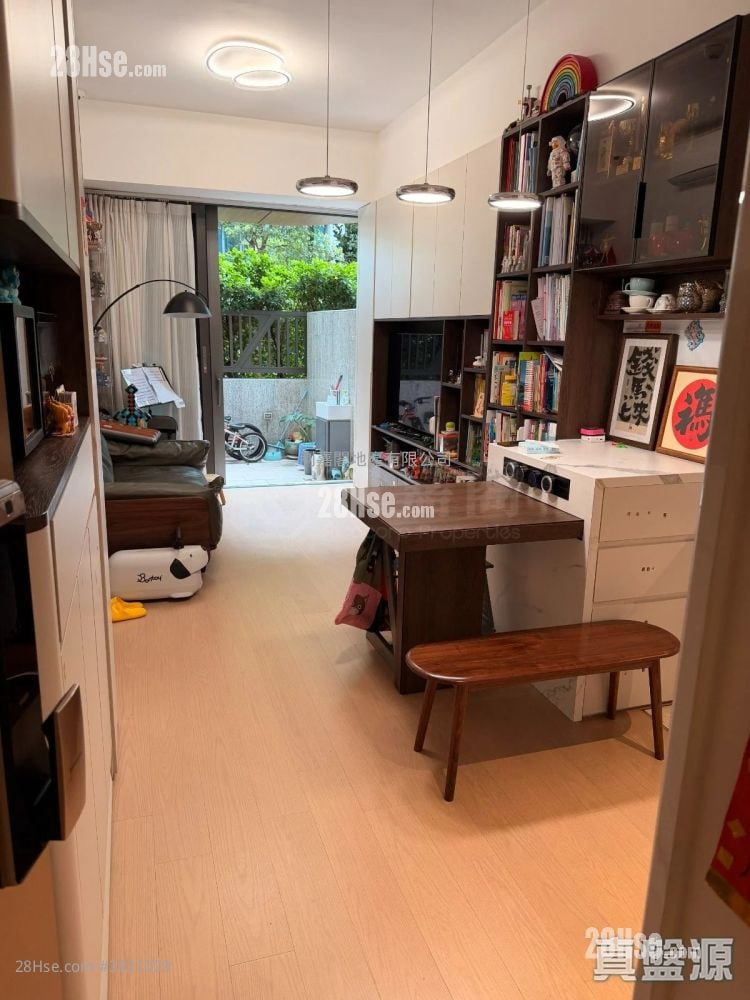 Monaco One Sell 3 Bedrooms , 1 Bathroom 528 ft²