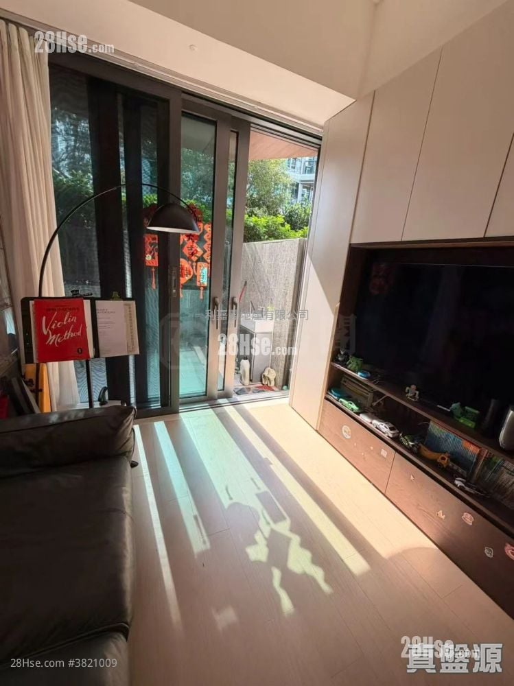 Monaco One Sell 3 Bedrooms , 1 Bathroom 528 ft²