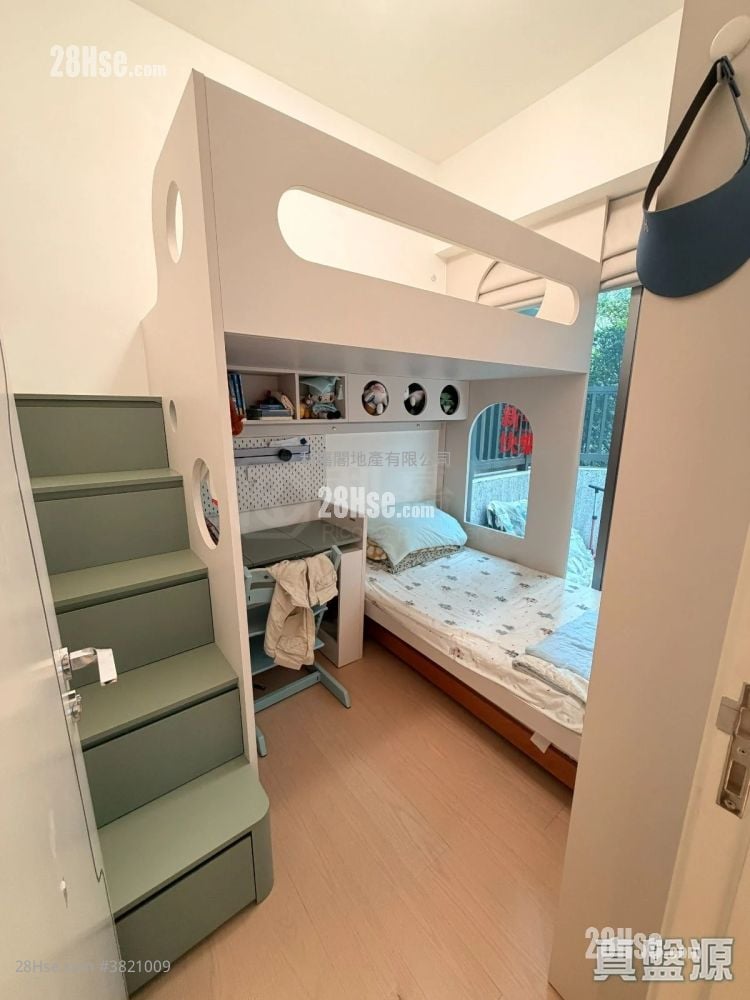 Monaco One Sell 3 Bedrooms , 1 Bathroom 528 ft²