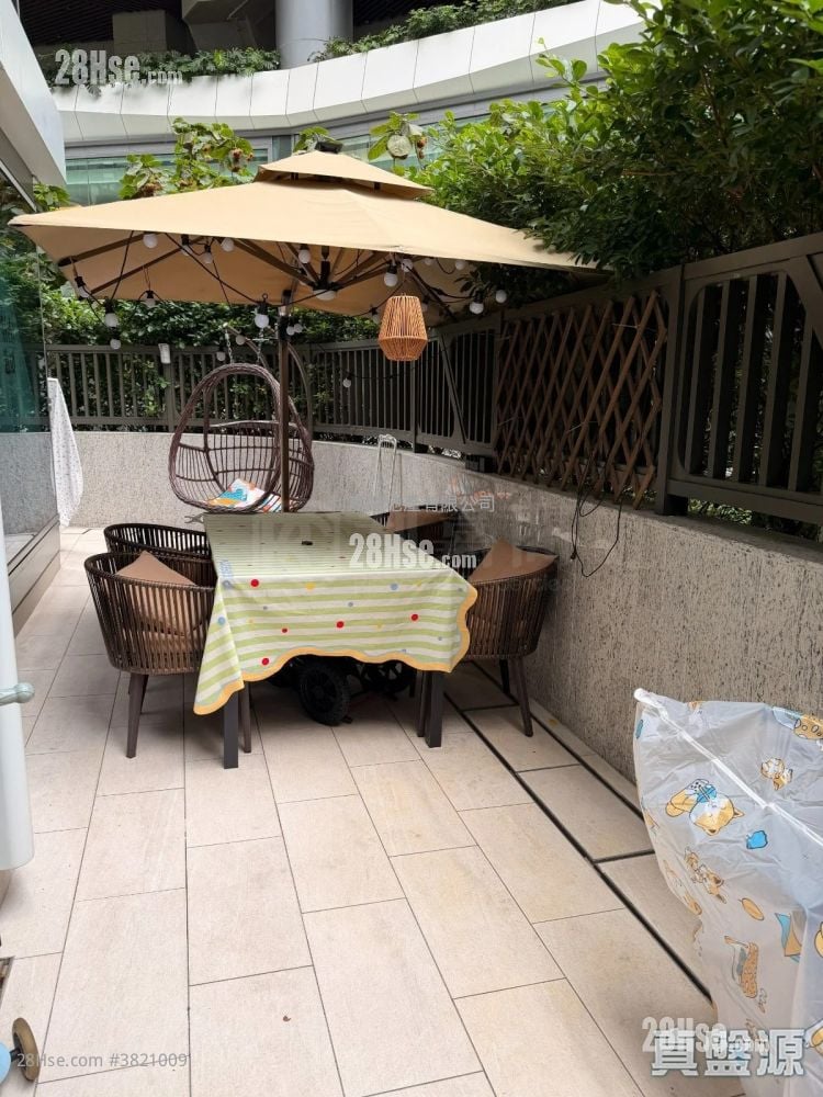 Monaco One Sell 3 Bedrooms , 1 Bathroom 528 ft²