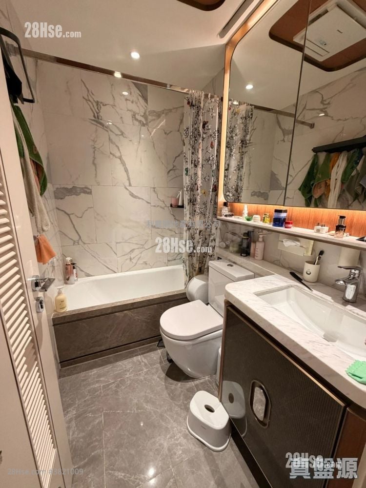 Monaco One Sell 3 Bedrooms , 1 Bathroom 528 ft²