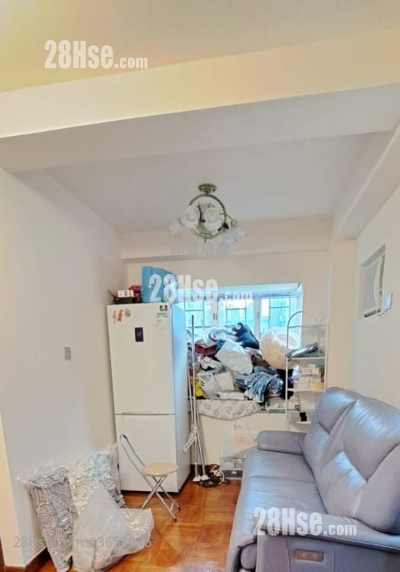 大興大廈 租盤 1 房 , 1 浴室 267 平方呎