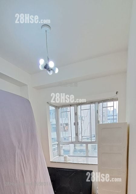 大興大廈 租盤 1 房 , 1 浴室 267 平方呎