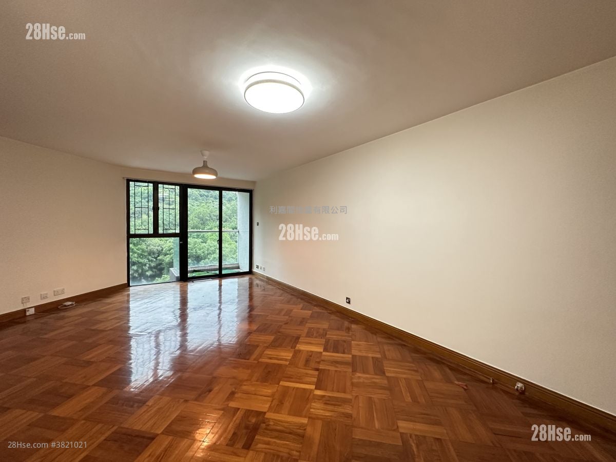 骏景园 租盘 3 房 , 2 浴室 974 平方尺