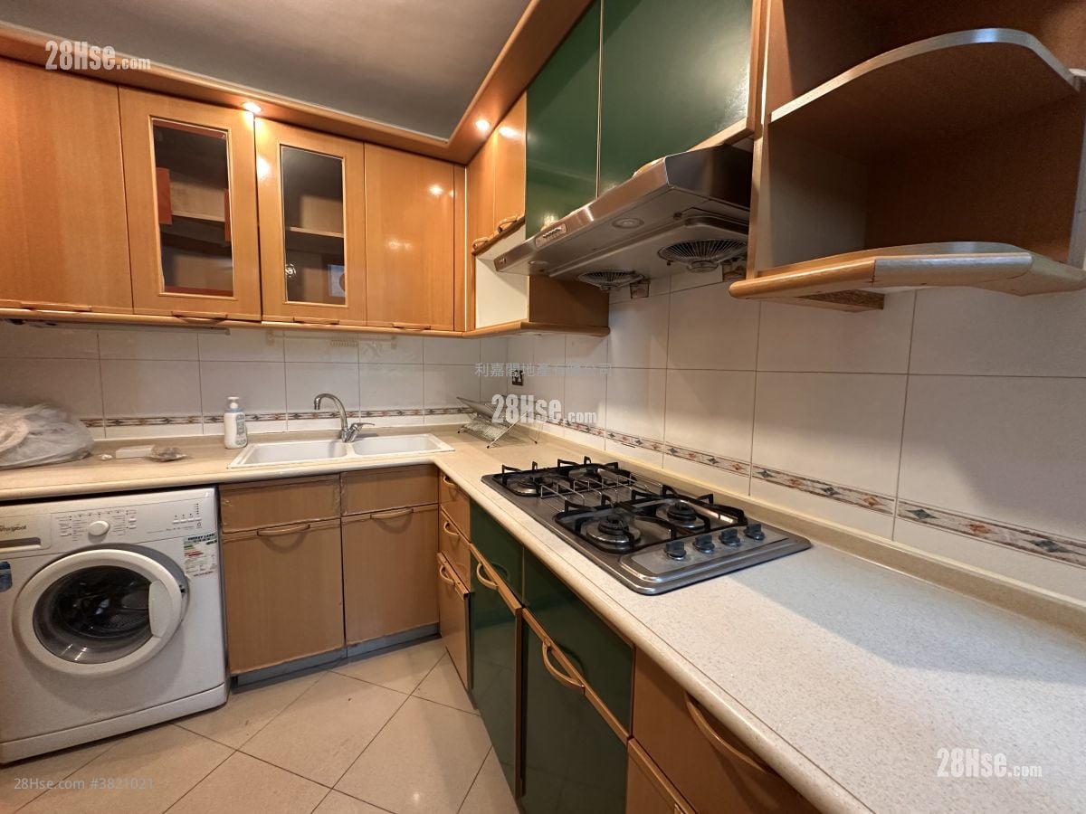 骏景园 租盘 3 房 , 2 浴室 974 平方尺