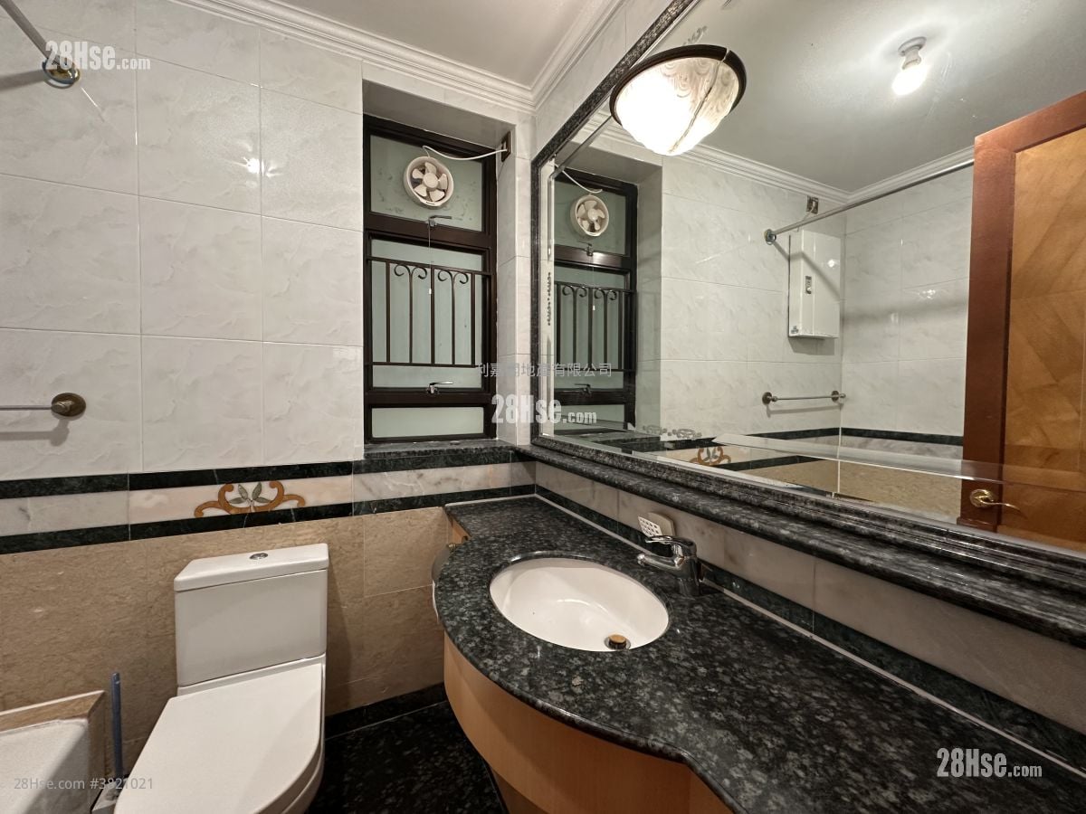 骏景园 租盘 3 房 , 2 浴室 974 平方尺