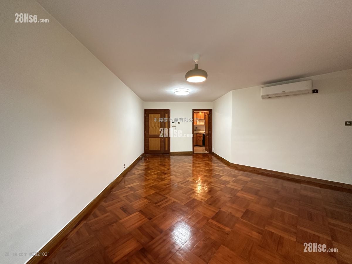 骏景园 租盘 3 房 , 2 浴室 974 平方尺