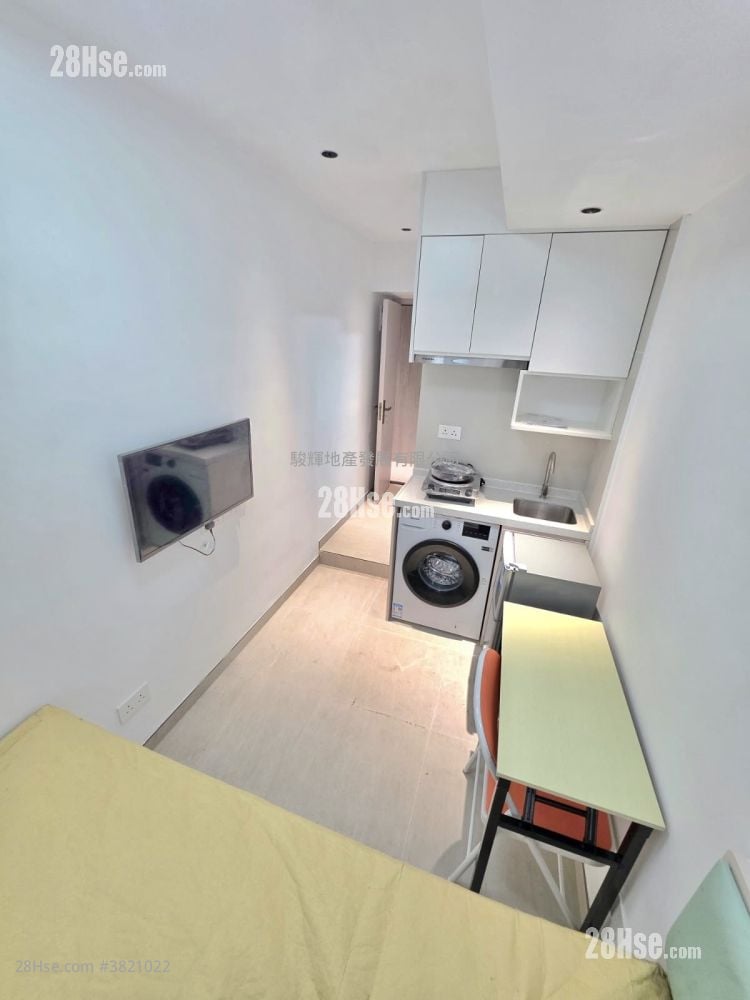 Man Ying Building Rental Studio , 1 Bathroom 130 ft²