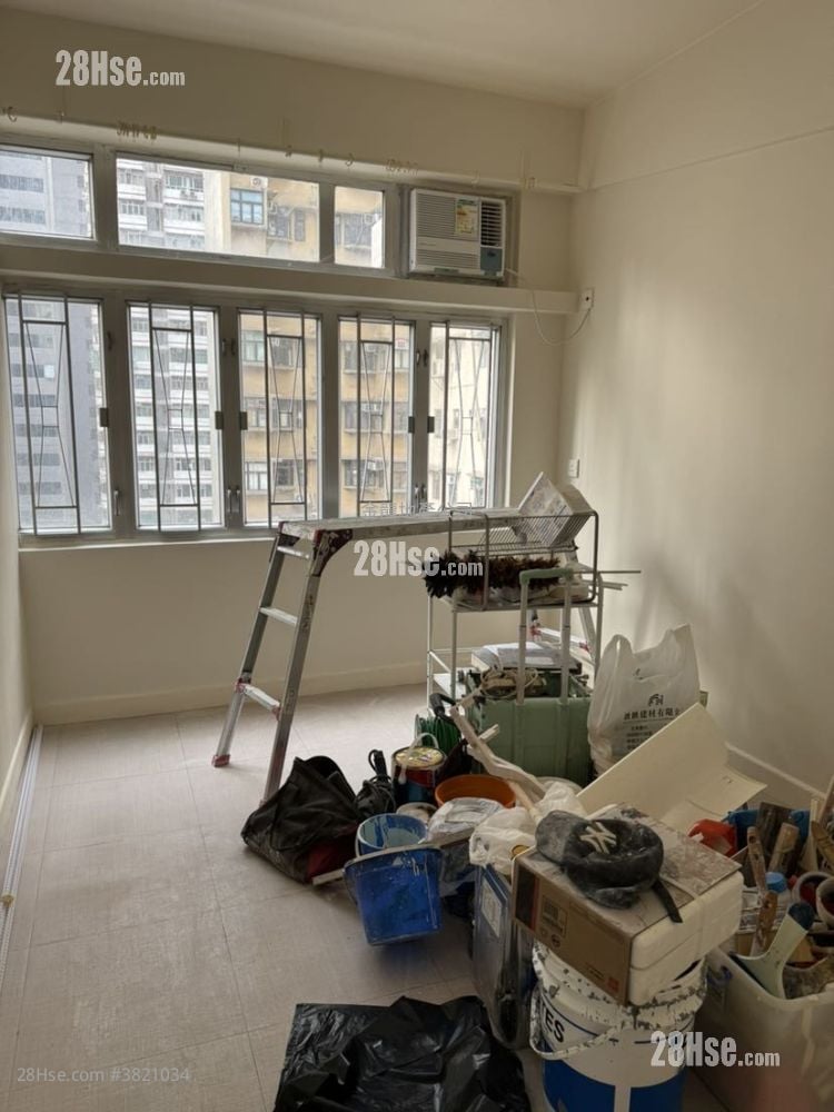 单幢楼房 租盘 3 房 , 1 浴室 680 平方尺