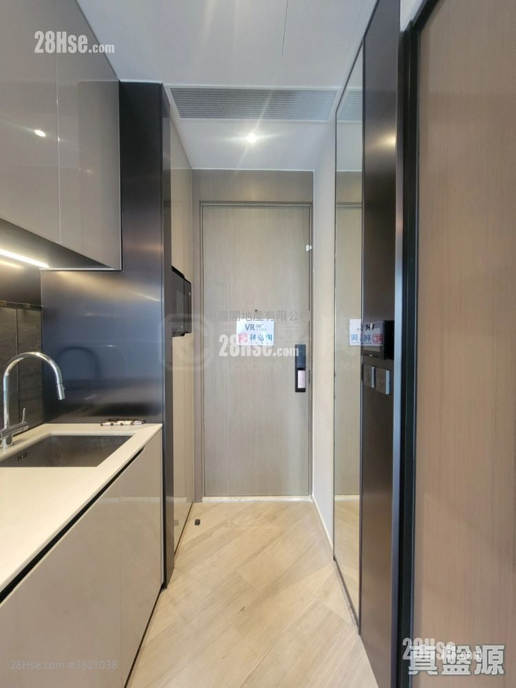 The Henley Sell 1 Bedroom 229 ft²