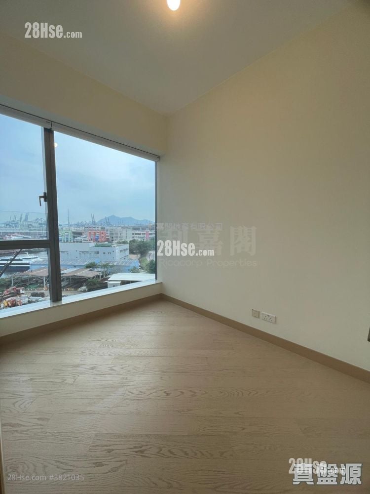 Grand Victoria Rental 1 Bedroom 320 ft²