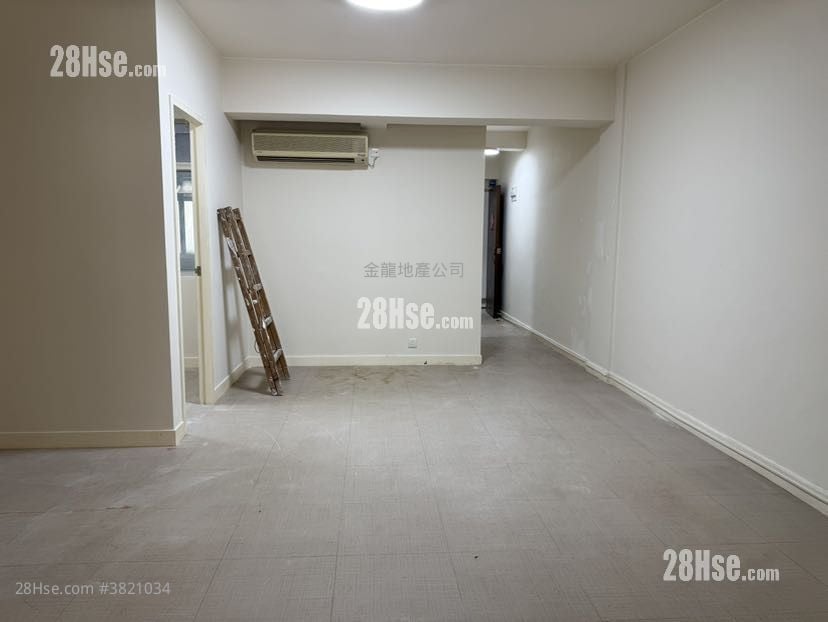 单幢楼房 租盘 3 房 , 1 浴室 680 平方尺