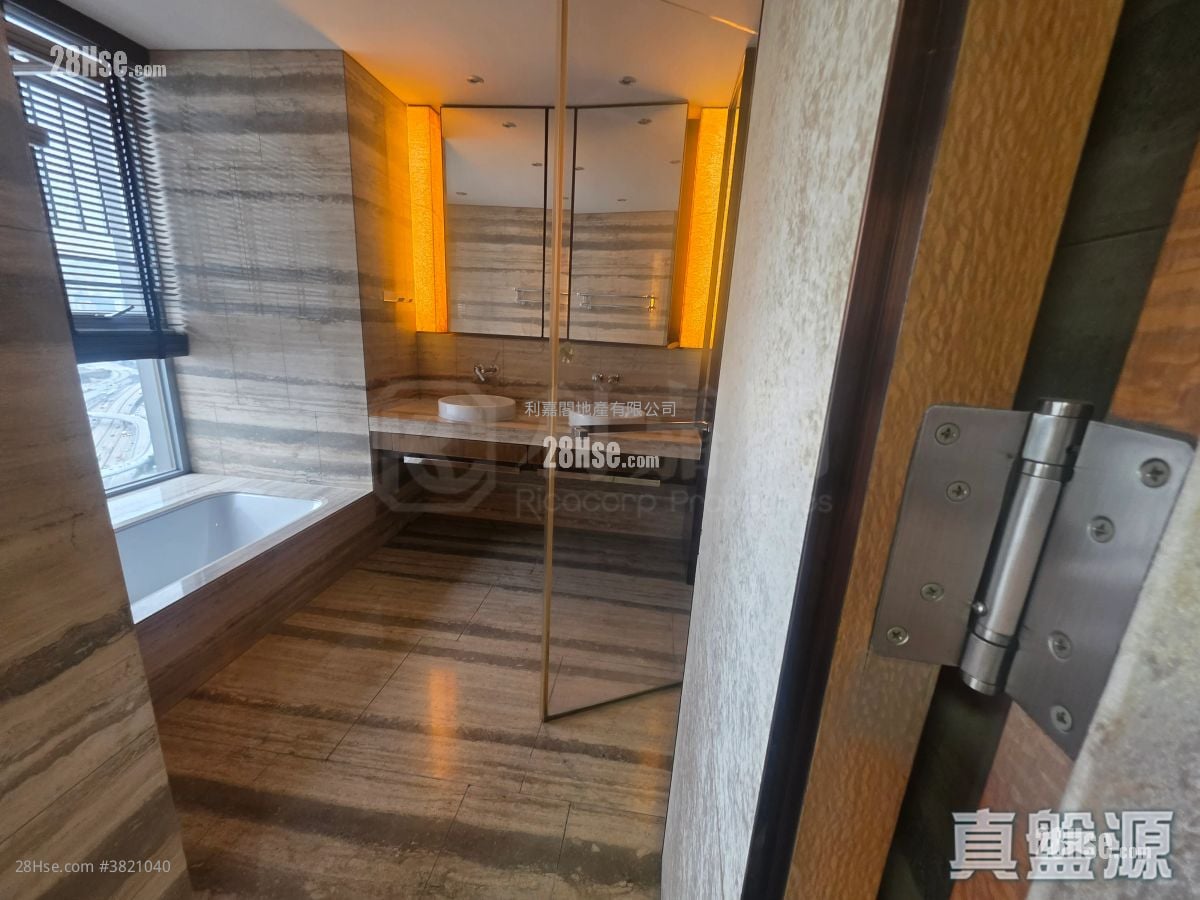 譽港灣 售盤 3 房 , 4 浴室 1,595 平方呎