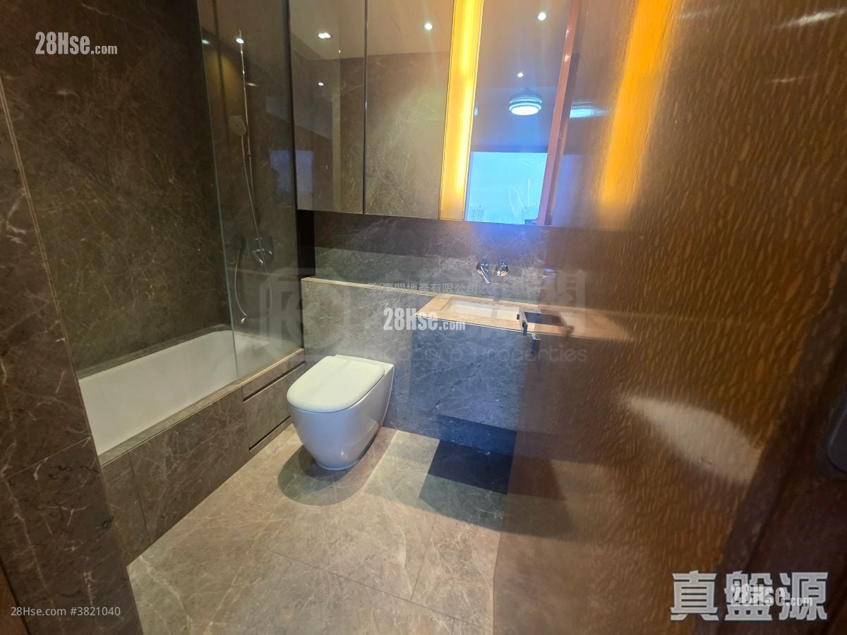 譽港灣 售盤 3 房 , 4 浴室 1,595 平方呎