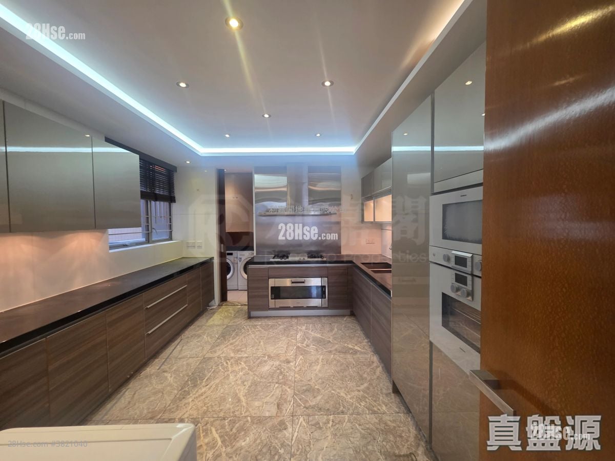 譽港灣 售盤 3 房 , 4 浴室 1,595 平方呎