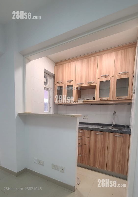 熙华大厦 租盘 2 房 , 1 浴室 336 平方尺