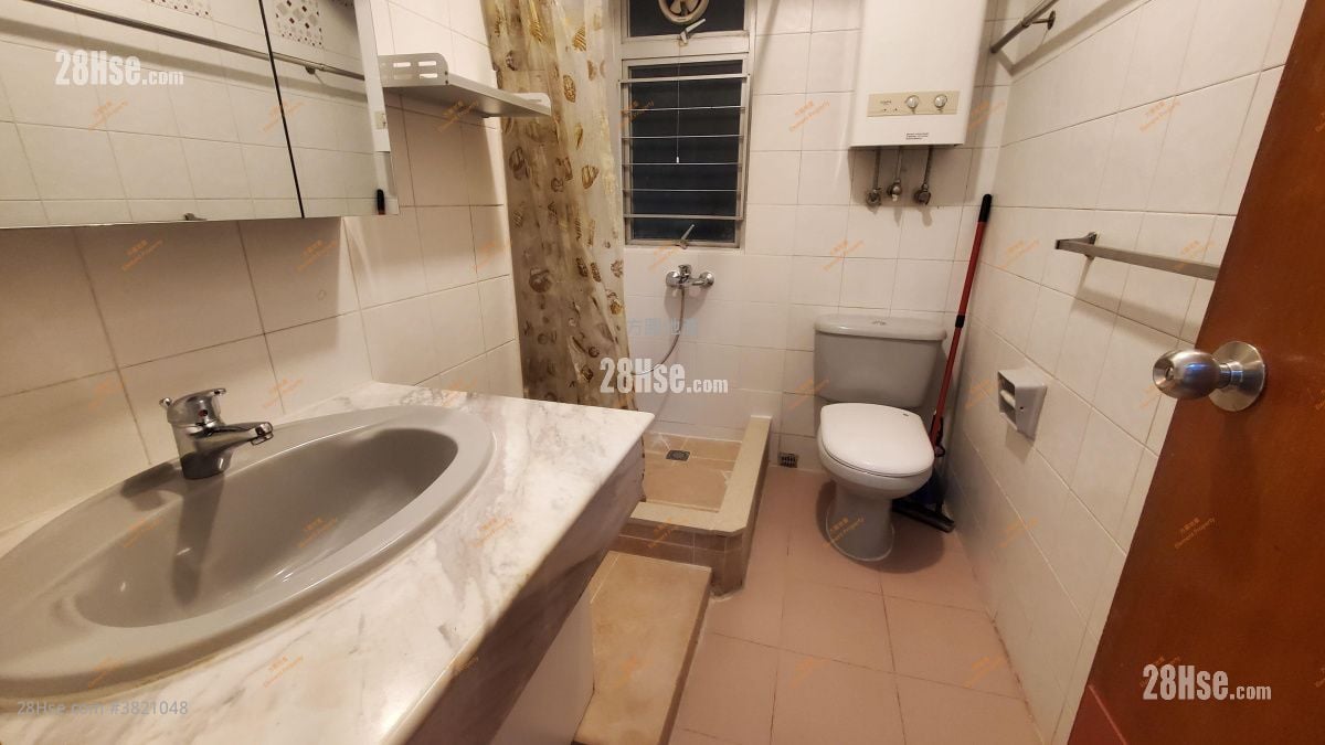 Laguna City Sell 2 Bedrooms , 1 Bathroom 522 ft²