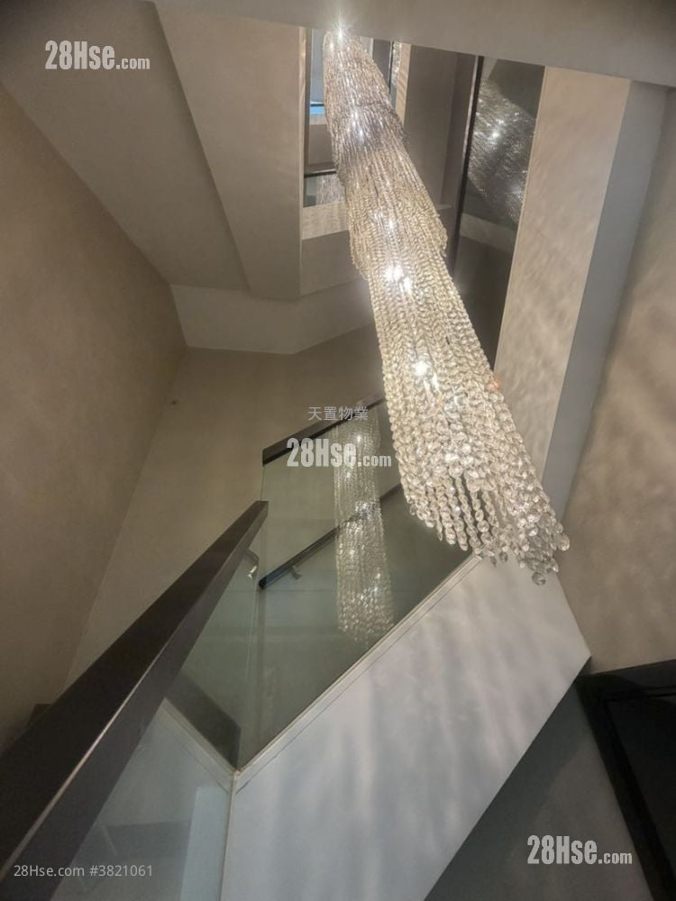 珀爵 租盘 5+ 房 , 5+ 浴室 2,027 平方尺