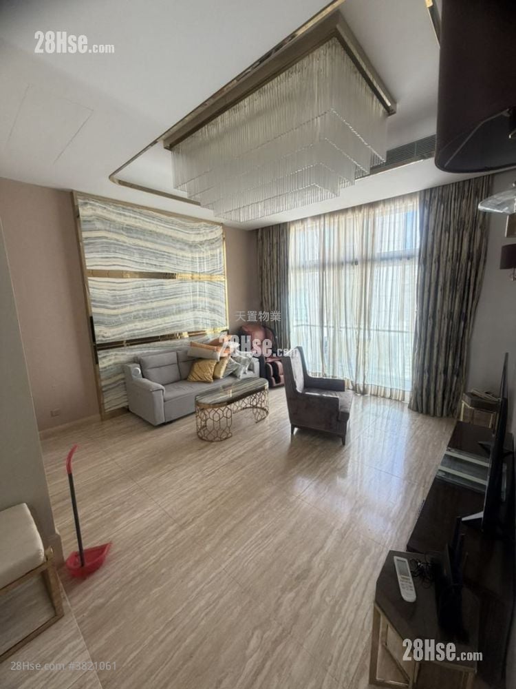 珀爵 租盘 5+ 房 , 5+ 浴室 2,027 平方尺