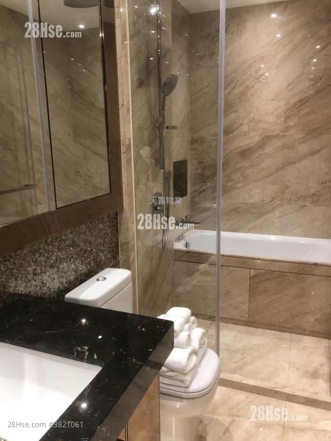 珀爵 租盘 5+ 房 , 5+ 浴室 2,027 平方尺