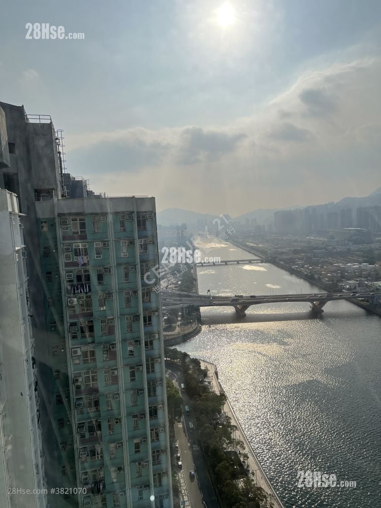 Kam Tai Court Sell 3 Bedrooms , 2 Bathrooms