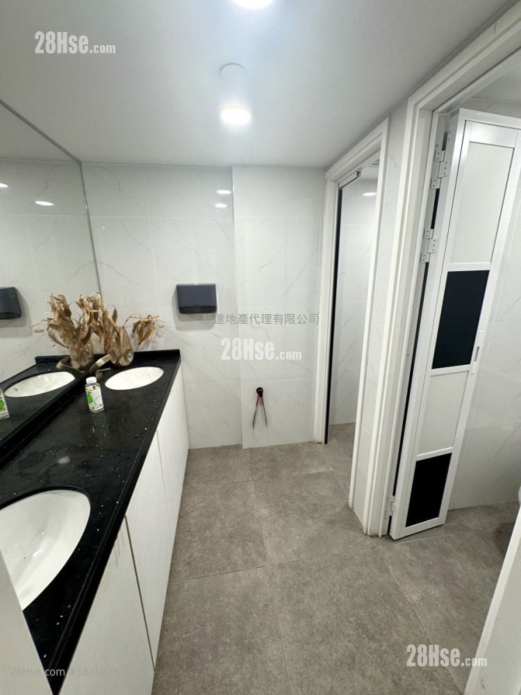 元朗市中心 租盘 5+ 房 , 2 厕所 1,500 平方尺