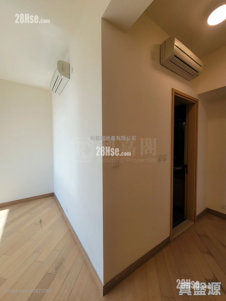 峻弦 租盘 4 房 , 4 浴室 1,342 平方尺