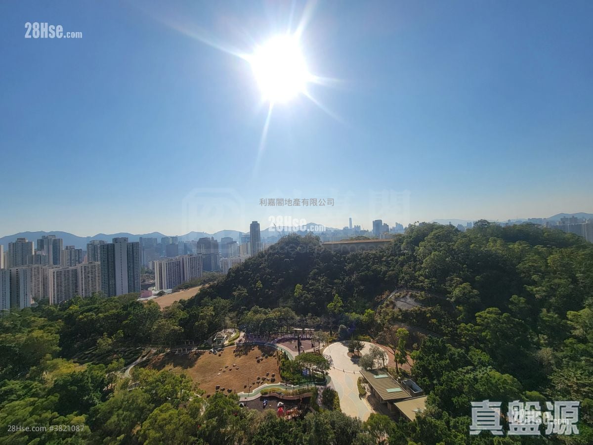 峻弦 租盘 4 房 , 4 浴室 1,342 平方尺