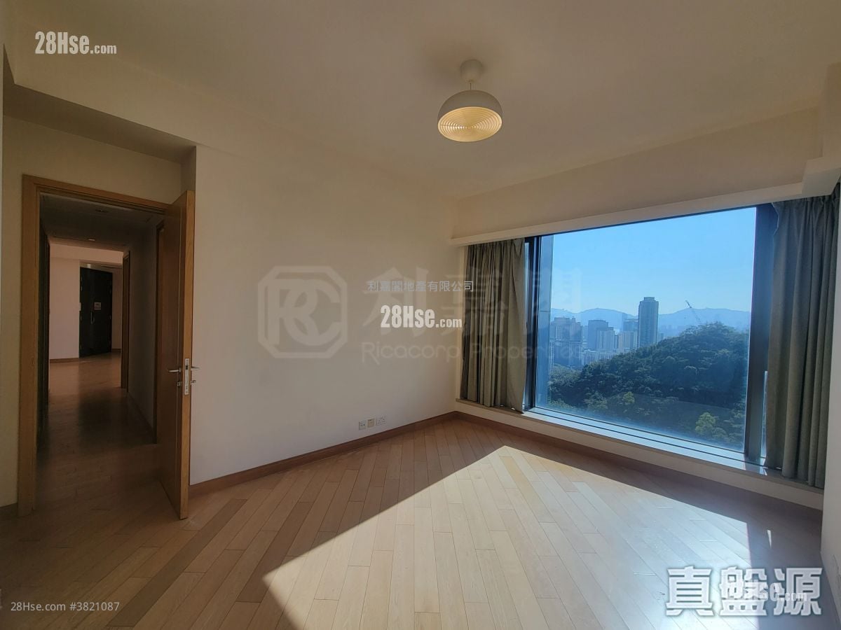 峻弦 租盘 4 房 , 4 浴室 1,342 平方尺