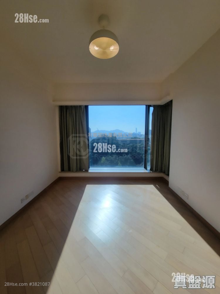 峻弦 租盘 4 房 , 4 浴室 1,342 平方尺