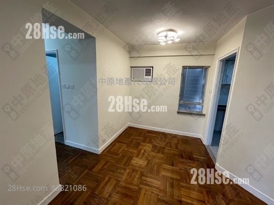 Kingswood Villas Sell 3 Bedrooms 635 ft²