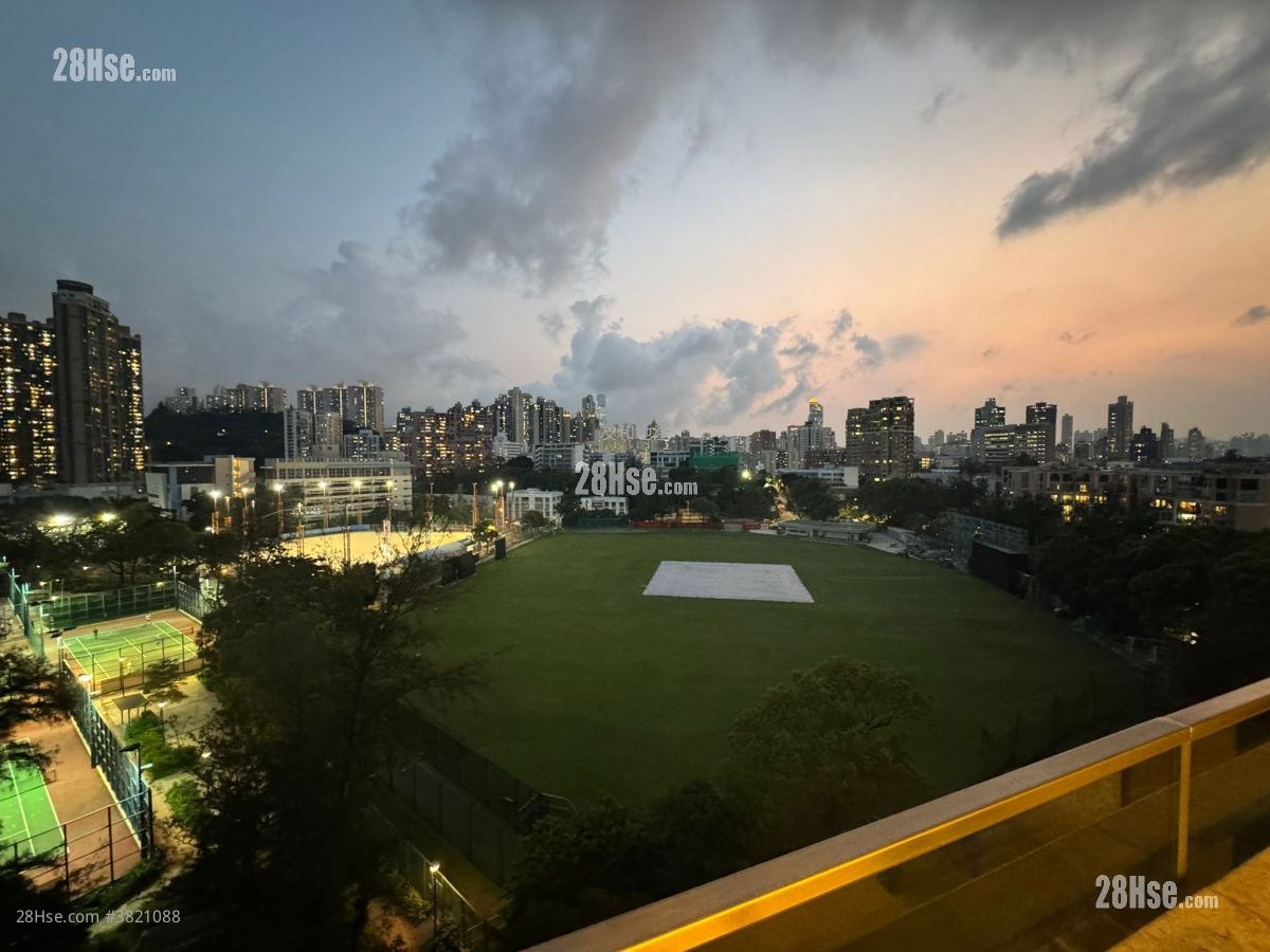 The Zumurud Rental 4 Bedrooms , 2 Bathrooms 1,657 ft²