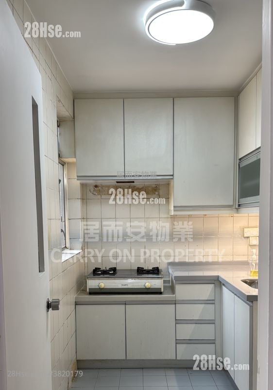 Riviera Gardens Rental 2 Bedrooms , 1 Bathroom 422 ft²