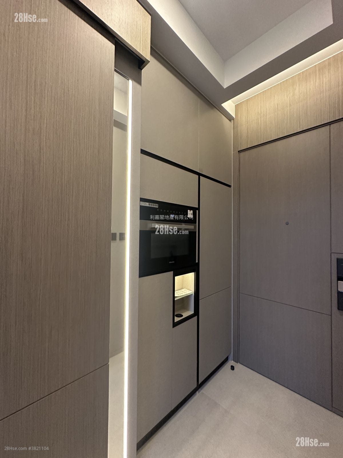 天玺天 售盘 1 房 296 平方尺