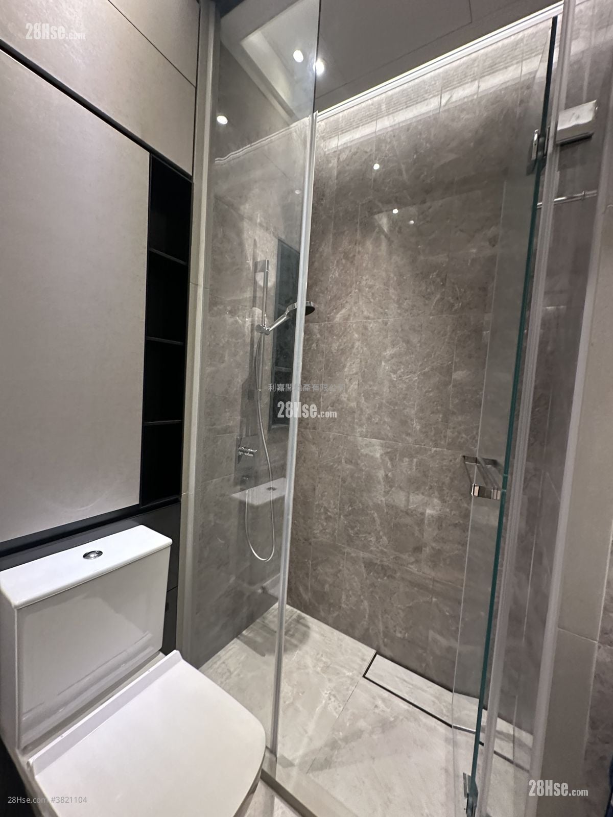 天玺天 售盘 1 房 296 平方尺