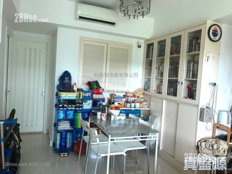 領凱 售盤 3 房 , 2 浴室 680 平方呎