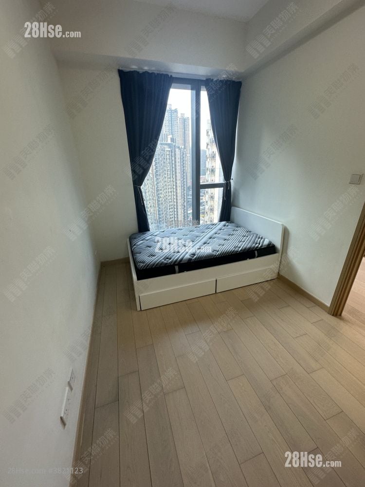 Twin Peaks Sell 1 Bedroom 358 ft²