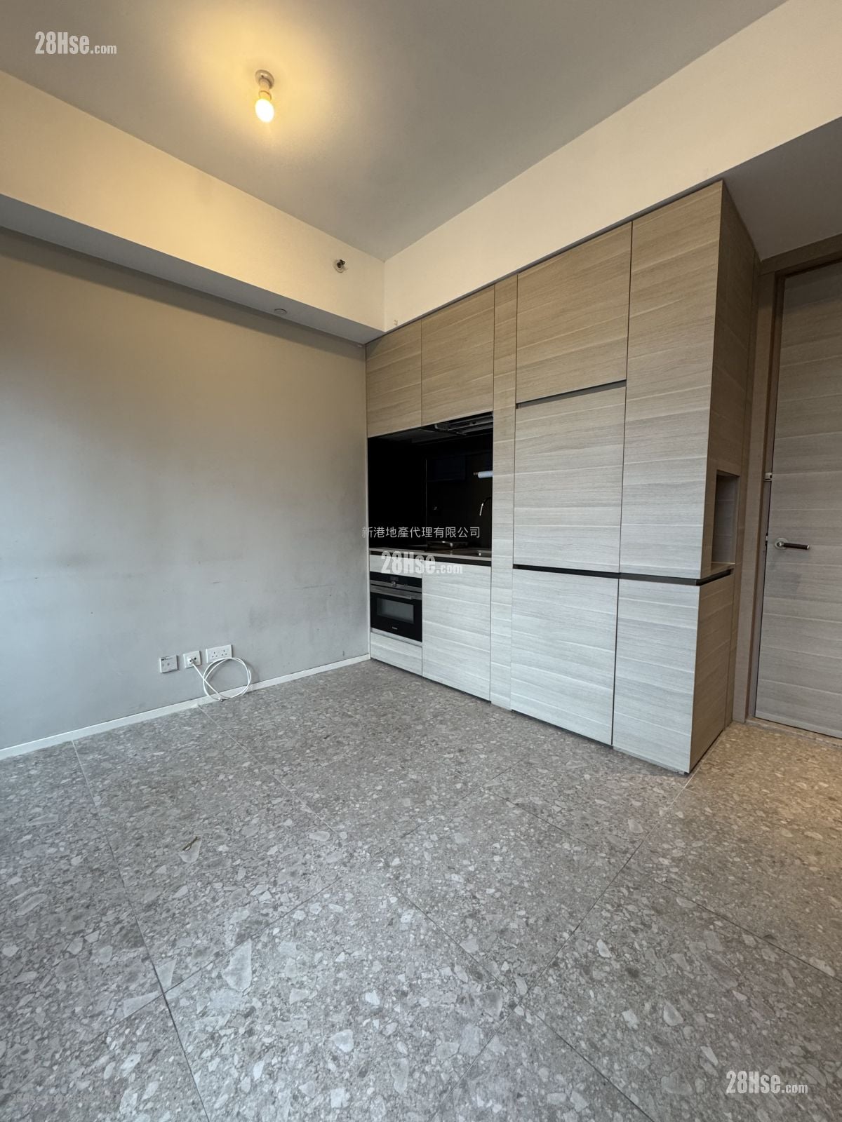 瑧尚 租盤 1 房 , 1 浴室 300 平方呎