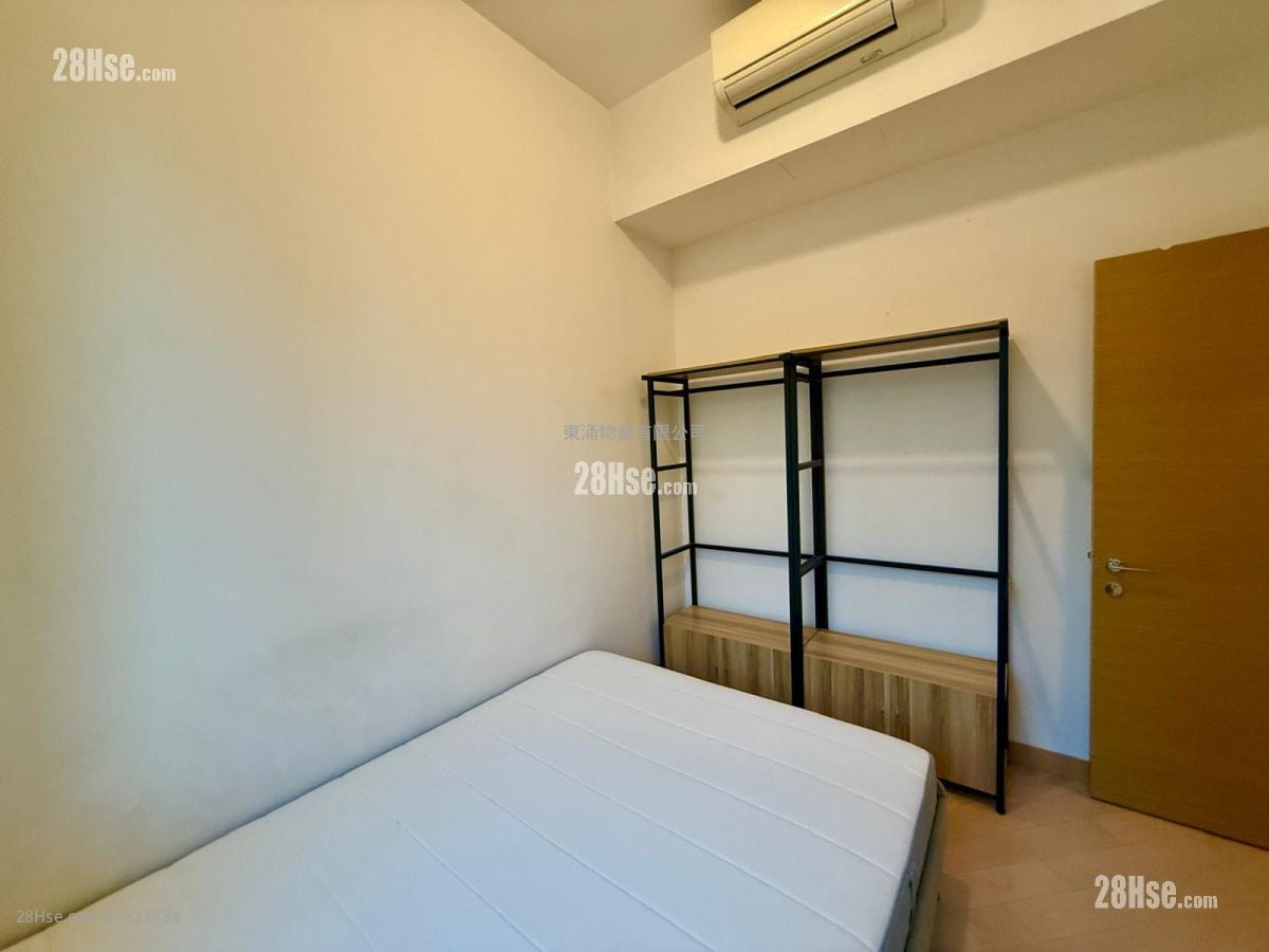 Century Link Rental 2 Bedrooms , 1 Bathroom 461 ft²