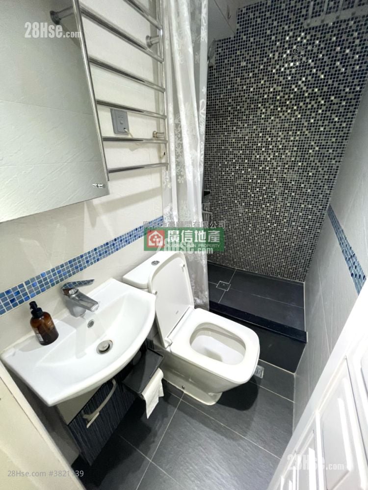 Cosmopolitan Estate Rental 1 Bedroom , 1 Bathroom 325 ft²