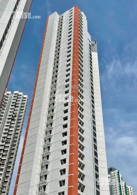 Hoi Lok Court Sell 2 Bedrooms 401 ft²