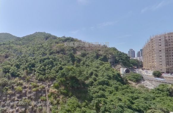 Casa 880 售盘 3 房 , 2 浴室 792 平方尺