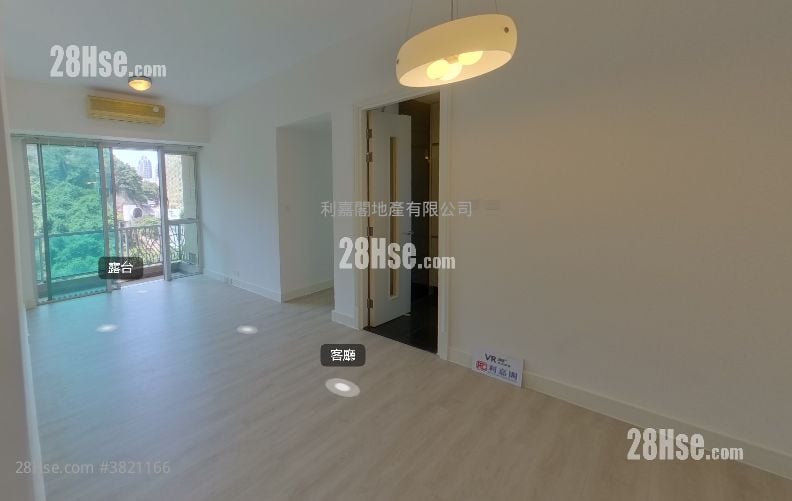 Casa 880 售盘 3 房 , 2 浴室 792 平方尺