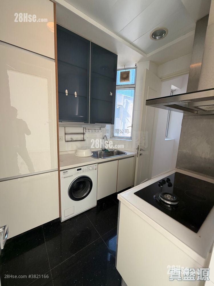 Casa 880 售盘 3 房 , 2 浴室 792 平方尺