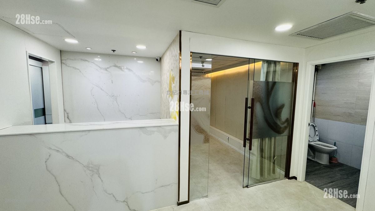 Hang Shun Commercial Building Rental 5+ Bedrooms , 2 Toilets 1,000 ft²