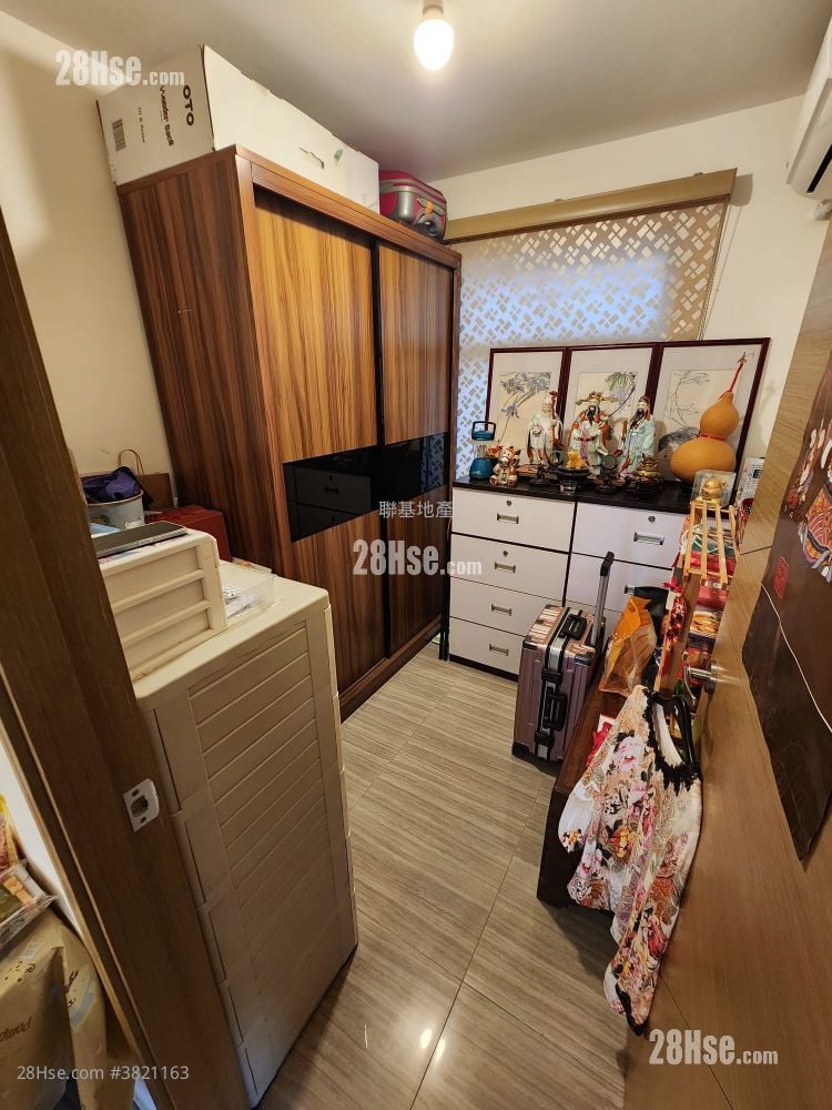 大樹下 Sell 700 ft²