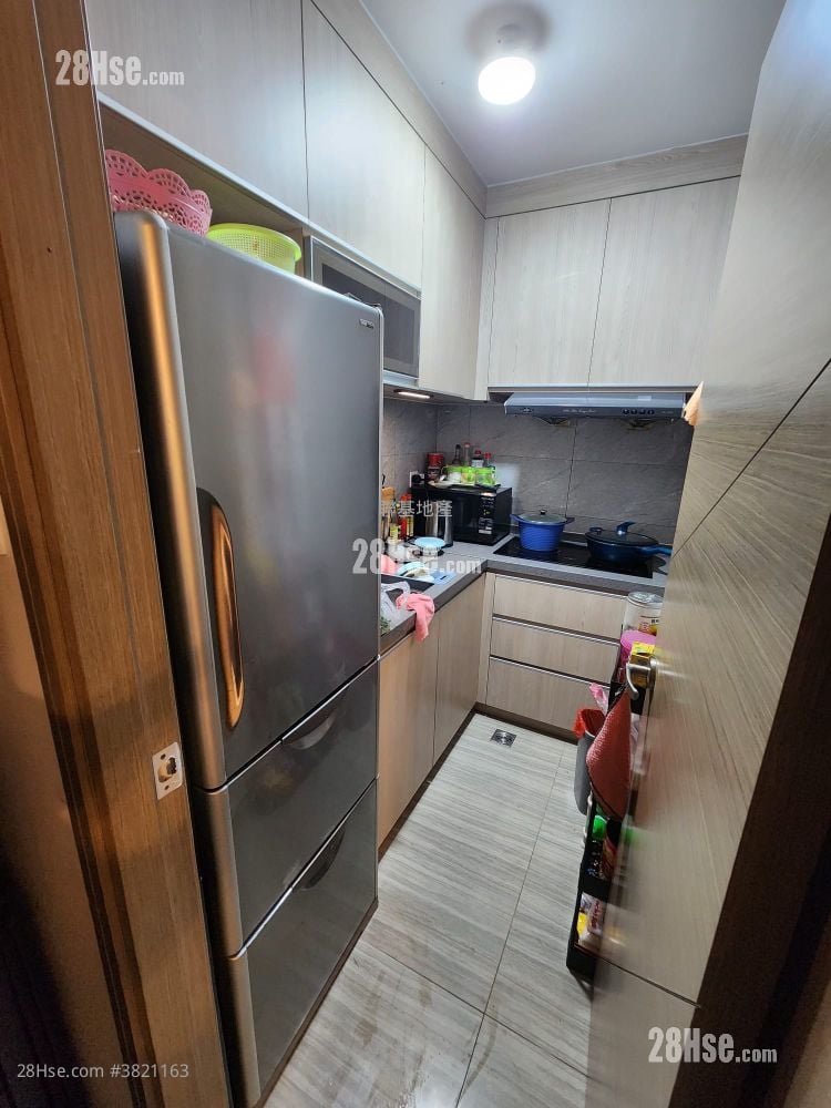 大樹下 Sell 700 ft²