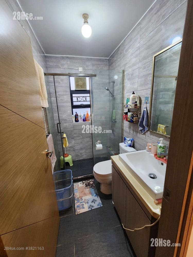 大樹下 Sell 700 ft²